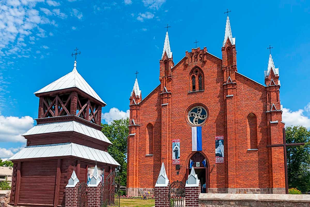 >Костел в Нарочи